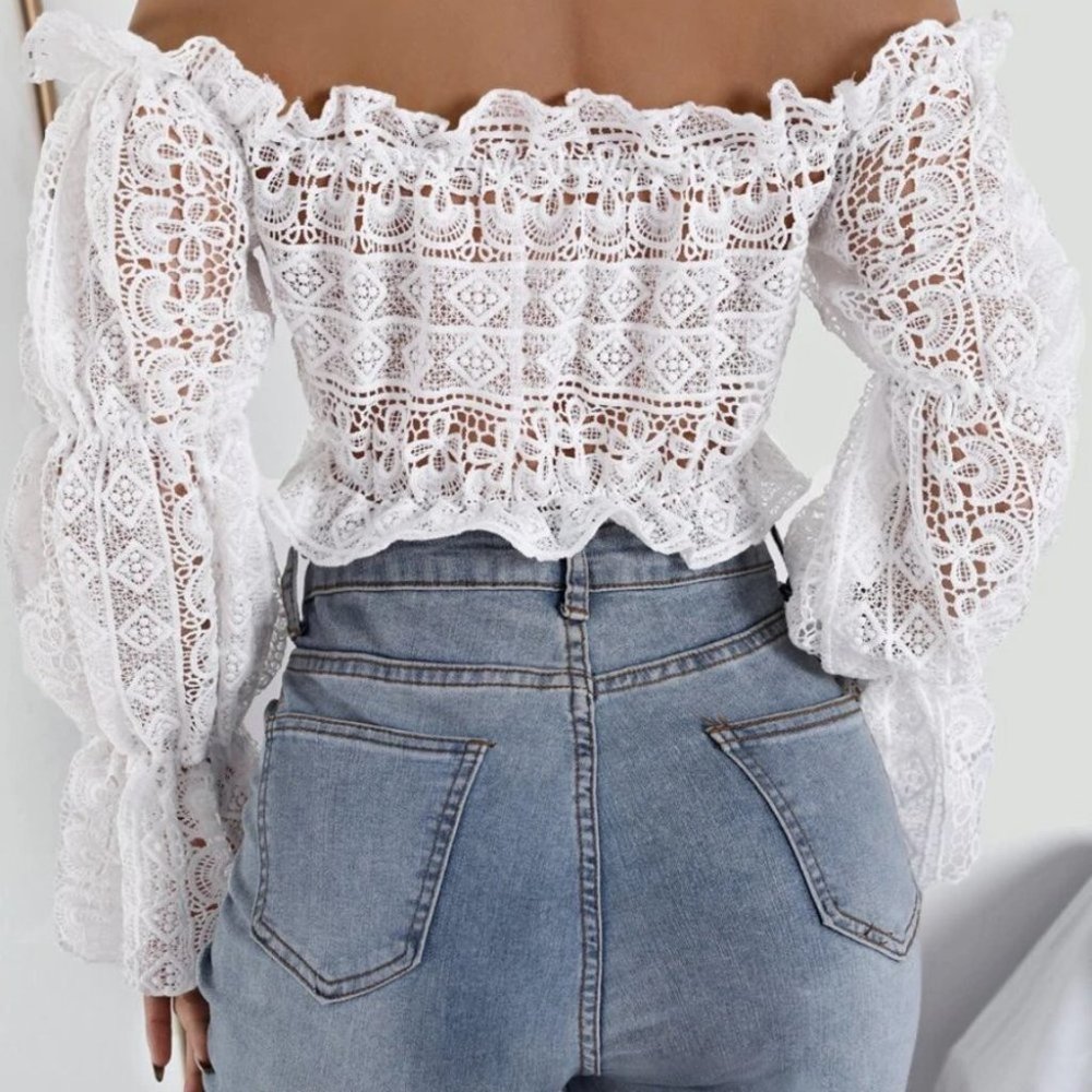 Bell Sleeve Tie Front Lace Crop Top - Picture 5 of 7